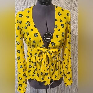 Cabi yellow animal print front tie blouse women's size small